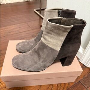 Coclico block heel color block booties gray/brown